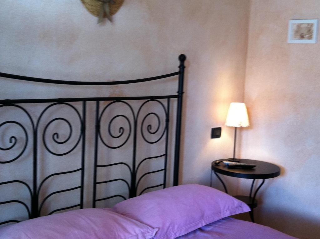 Agriturismo La Rocca Di Perti فينالي ليغوري الغرفة الصورة