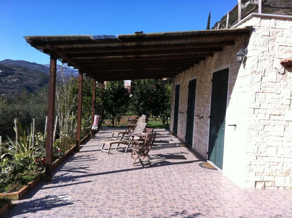 Agriturismo La Rocca Di Perti فينالي ليغوري المظهر الخارجي الصورة